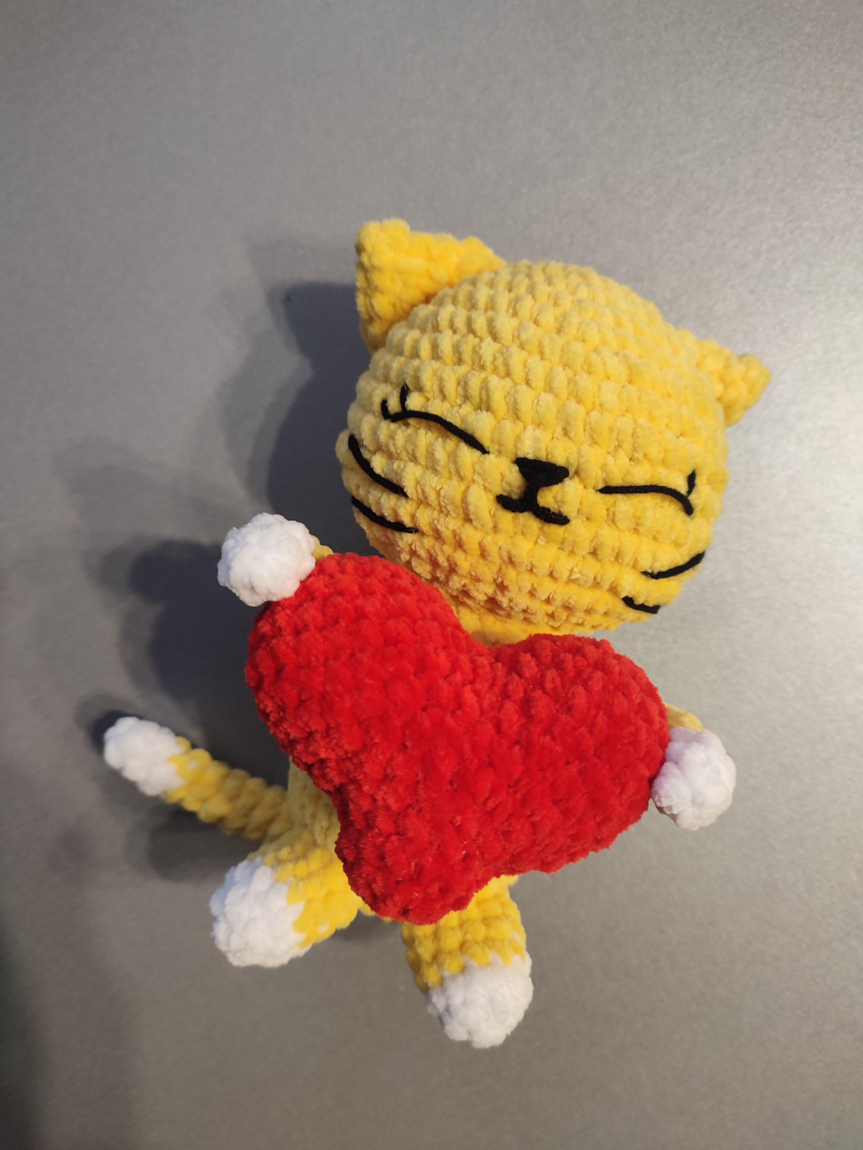 Valentine's Cute Cat Crochet Pattern