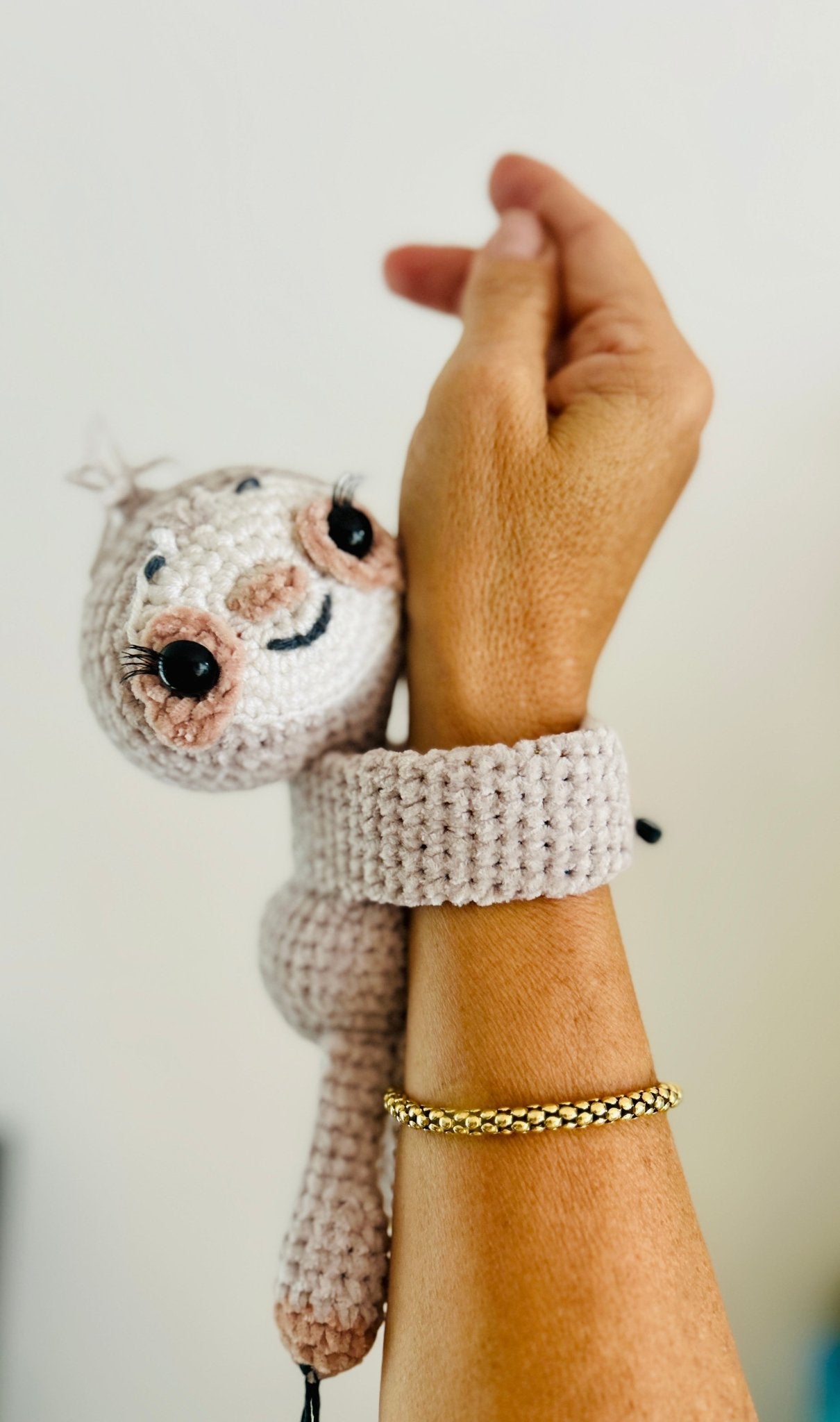 Crochet Hugger Sloth Amigurumi Pattern – Adorable, Interactive Toy