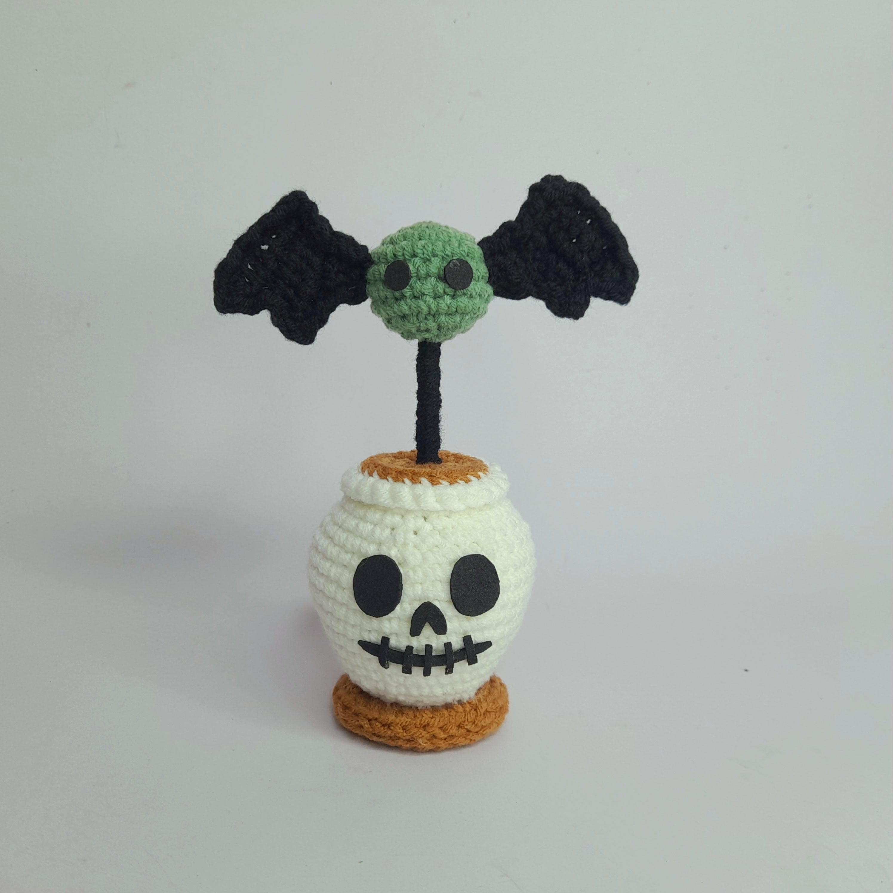 Halloween Skull Planter Set Crochet Pattern