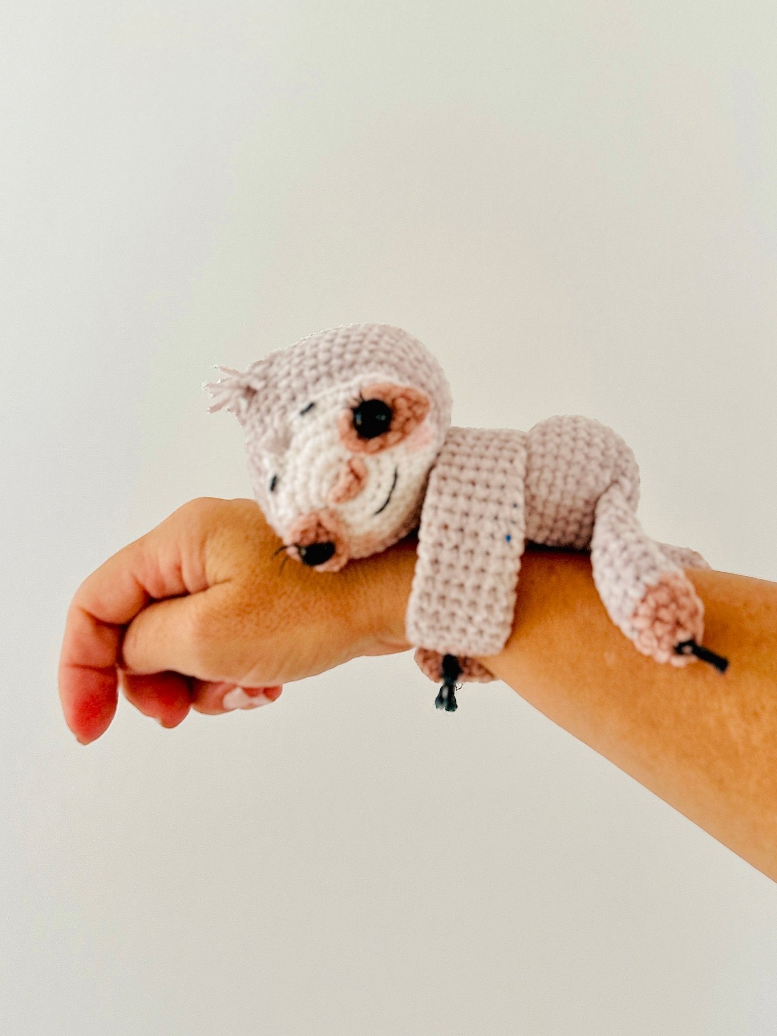 Crochet Hugger Sloth Amigurumi Pattern – Adorable, Interactive Toy