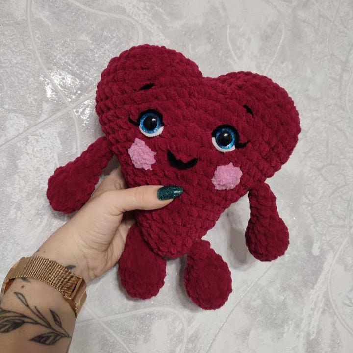 Cute Heart Buddy Amigurumi Crochet Pattern – Valentine’s Day