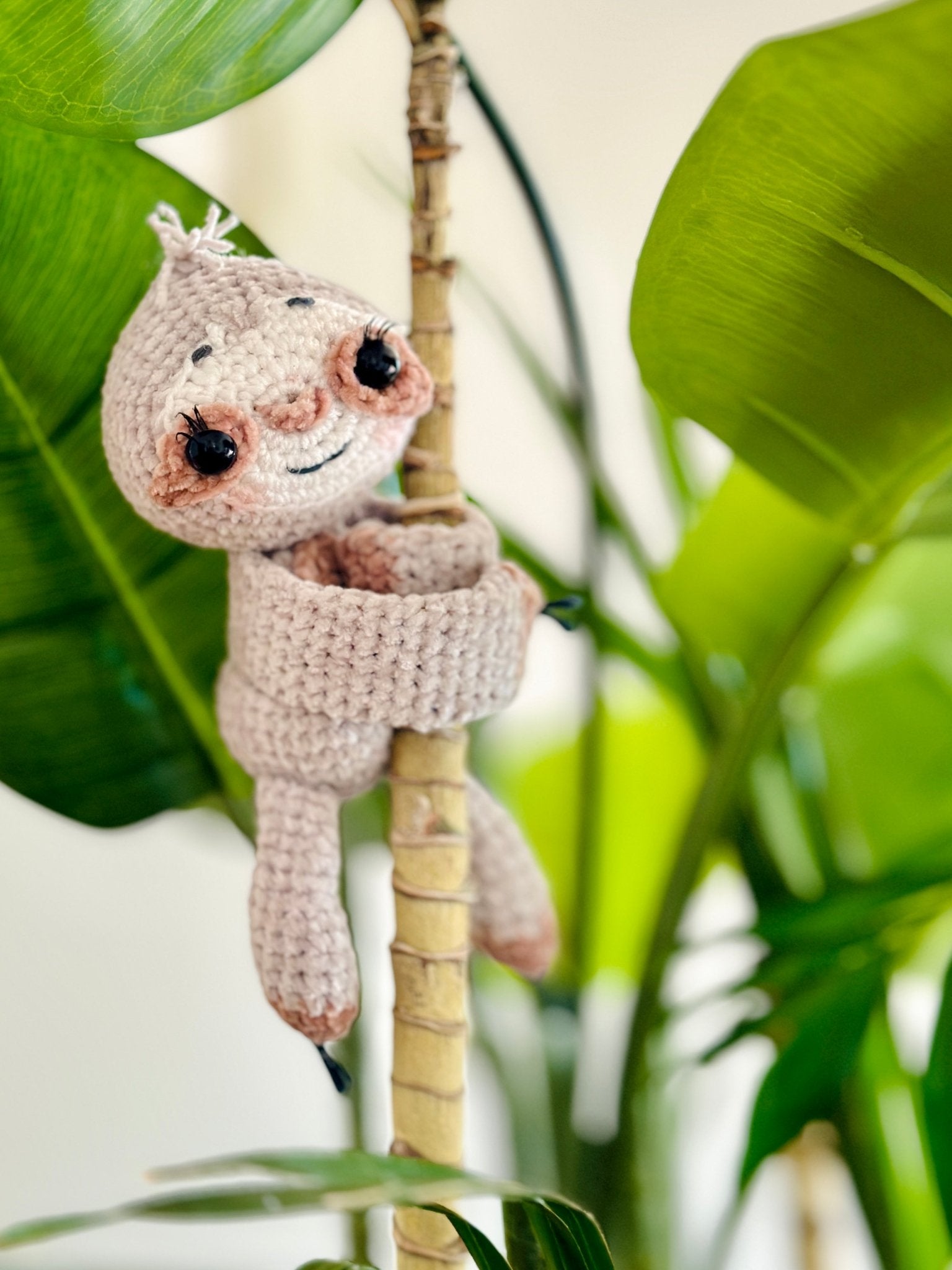 Crochet Hugger Sloth Amigurumi Pattern – Adorable, Interactive Toy