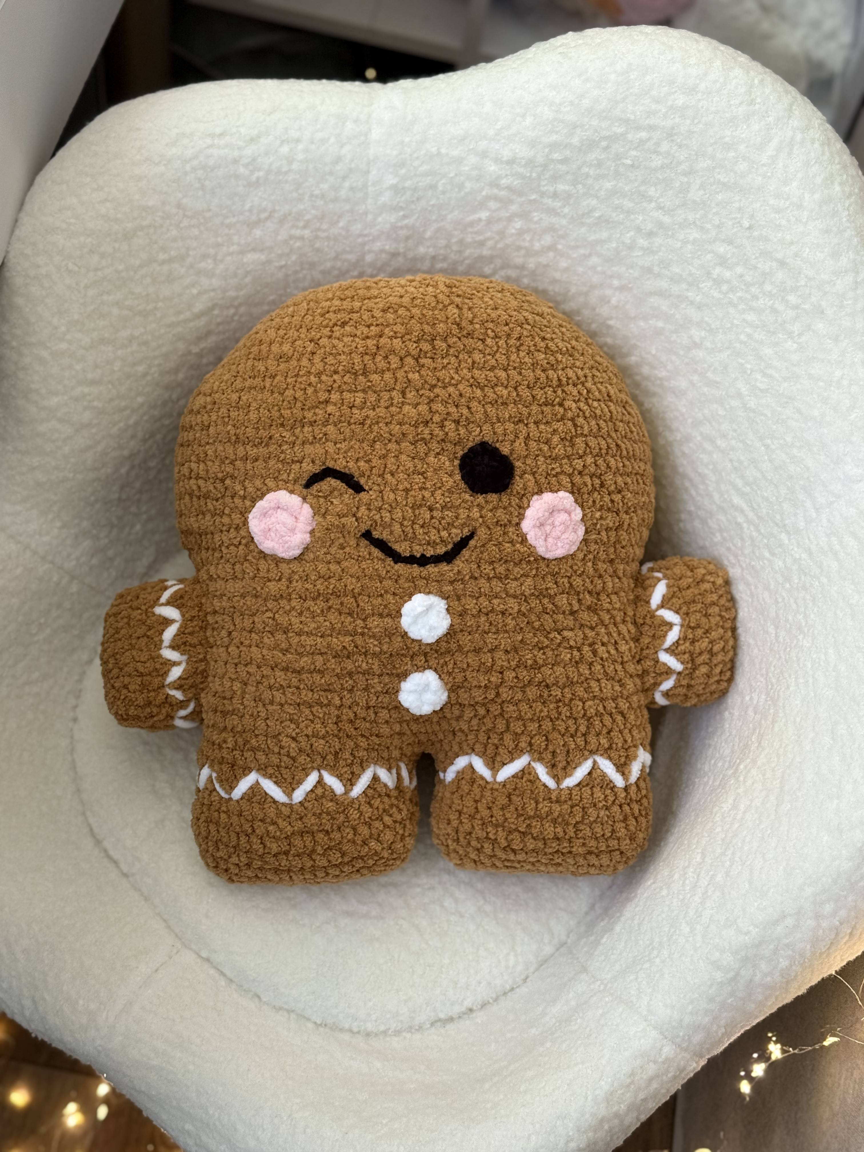 Christmas Pillows Set Crochet Pattern