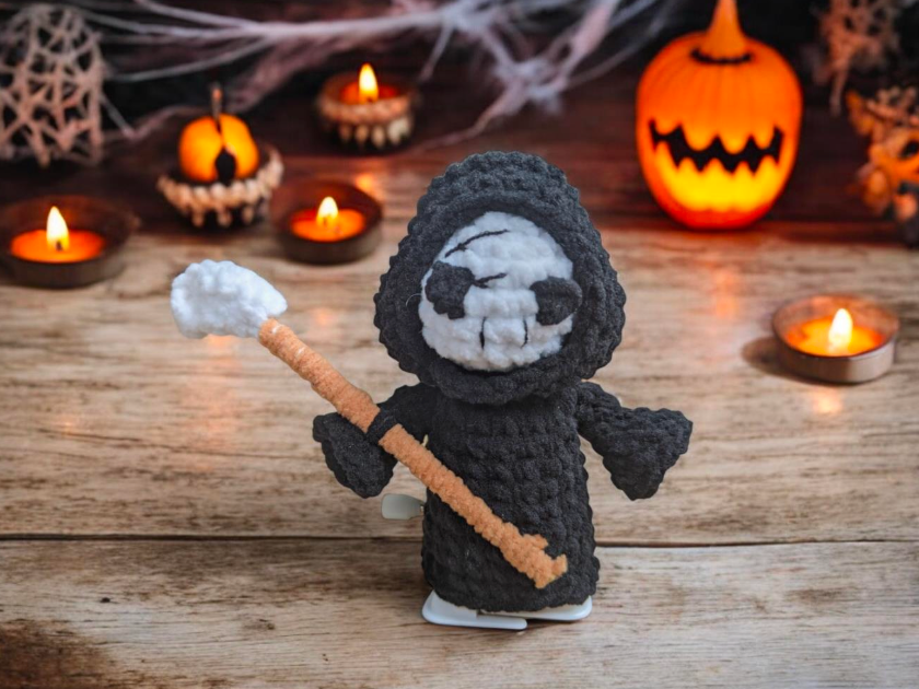4 Walking Haunt Halloween Crochet Patterns